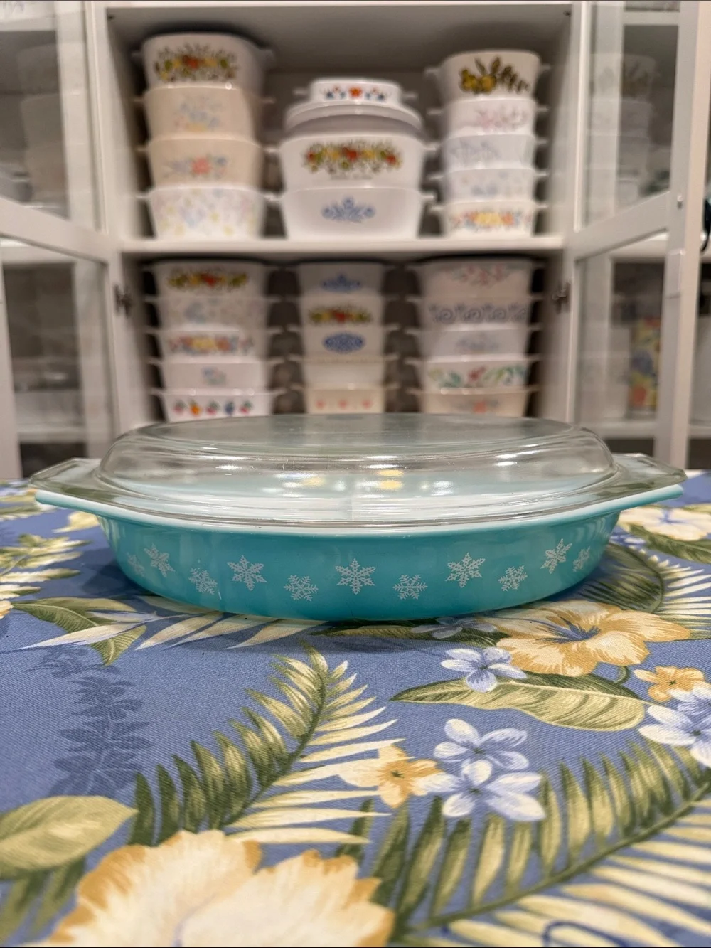 Pyrex Turquoise Snowflake Oval Divided Casserole with Glass Lid